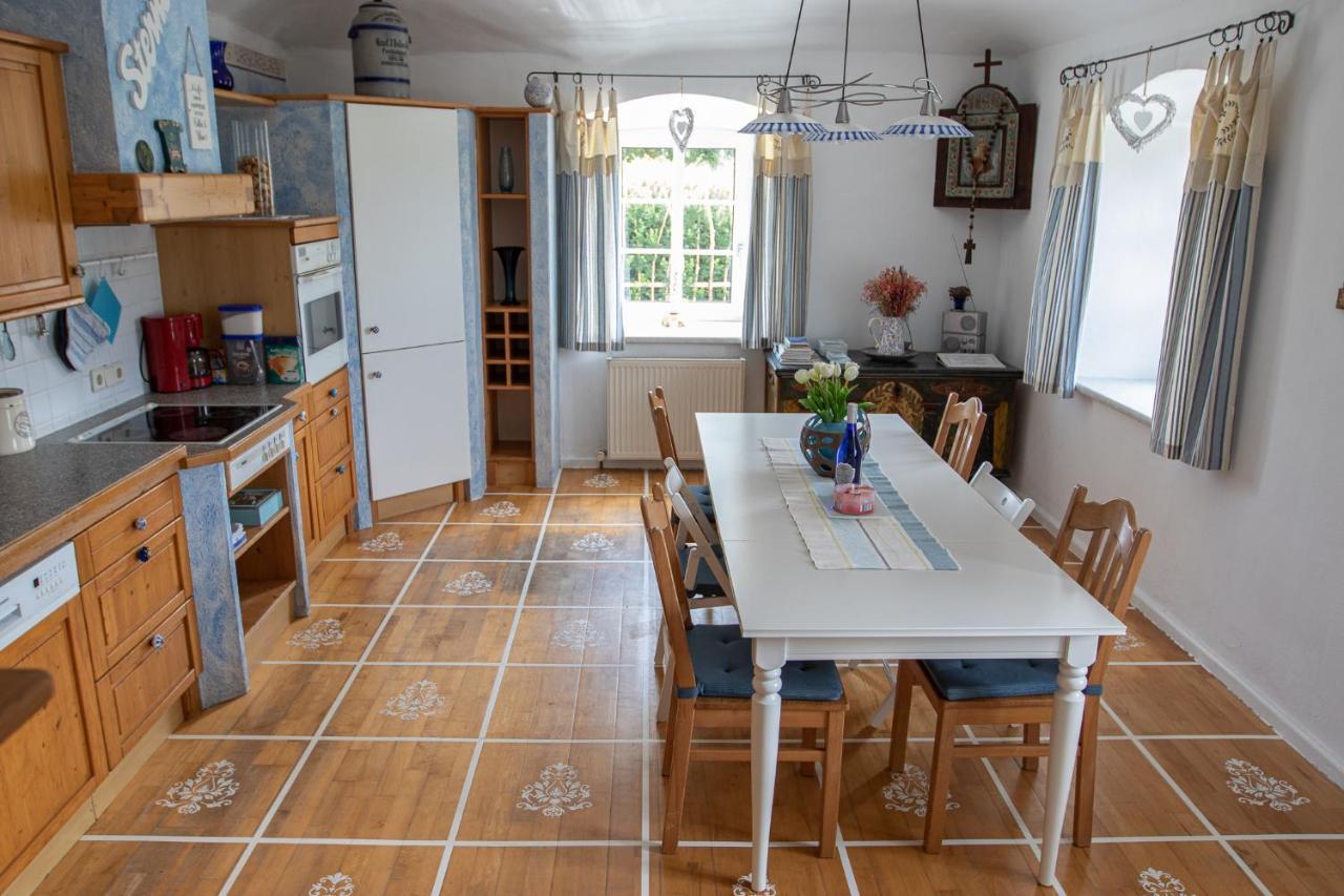 Gutshof Bartl 2 Apartment Klagenfurt am Woerthersee ภายนอก รูปภาพ